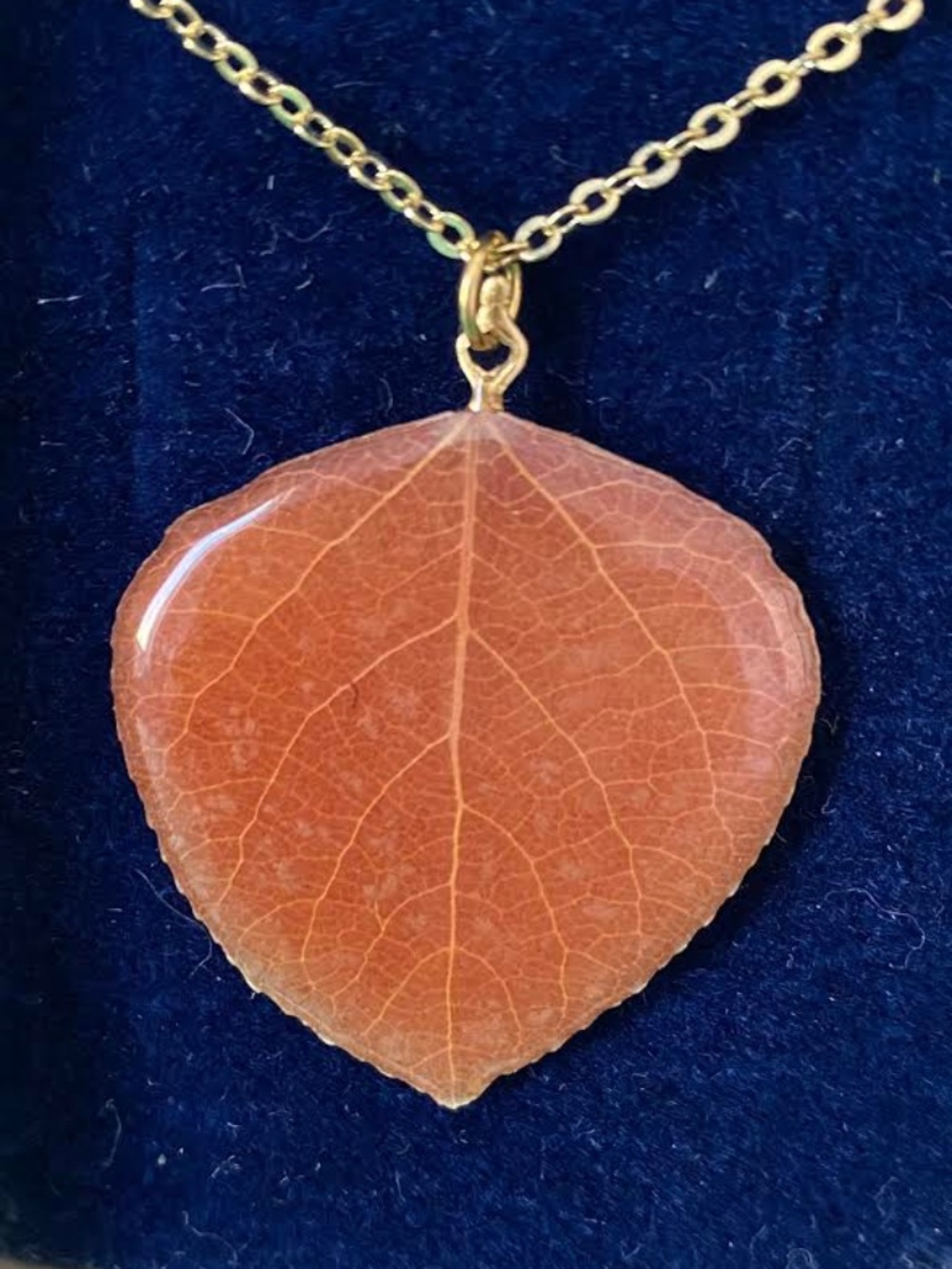 Vintage Aspen Leaf Necklace - Picture 2 of 6